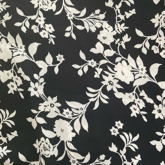 LOFT Black and White Floral Bodysuit - Size XL - Picture 9 of 10